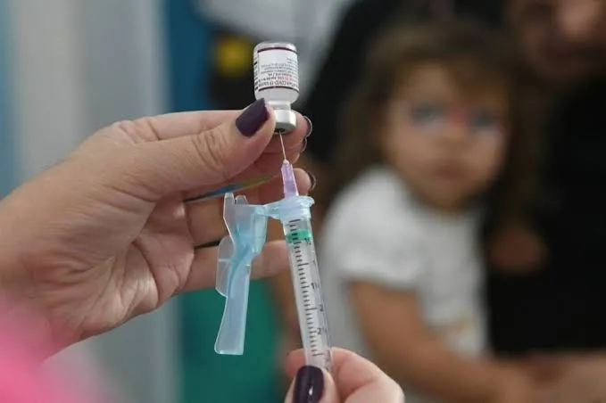 Dia D da Vacinação: Crianças e Adolescentes teêm 20 vacinas disponíveis neste sábado