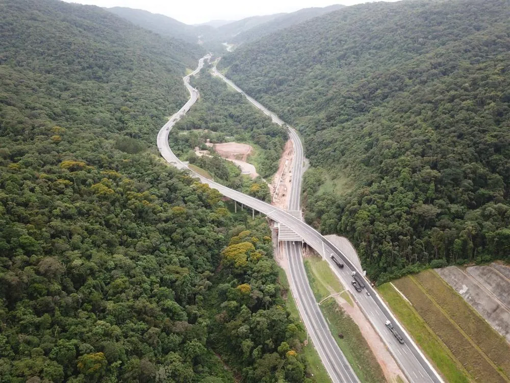 Feriado de Páscoa deve levar quase 700 mil veículos à BR-116 e intensificar trânsito entre SP e PR