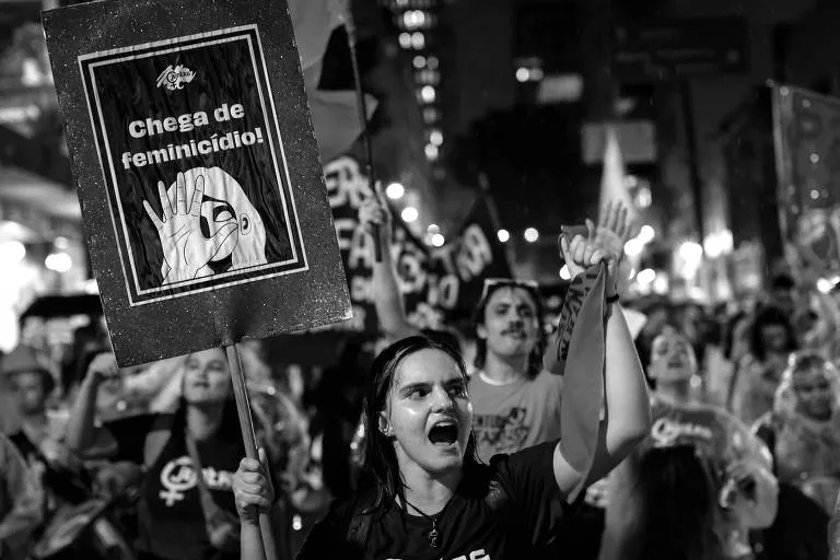 Feminicídios disparam 45% em SP e acendem alerta, apesar da queda em outros crimes